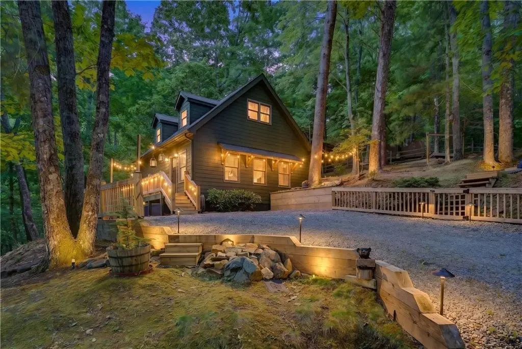 747 Mountain Oak Road, Ellijay