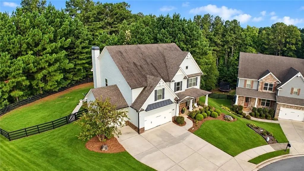 99 White Magnolia Way, Dallas