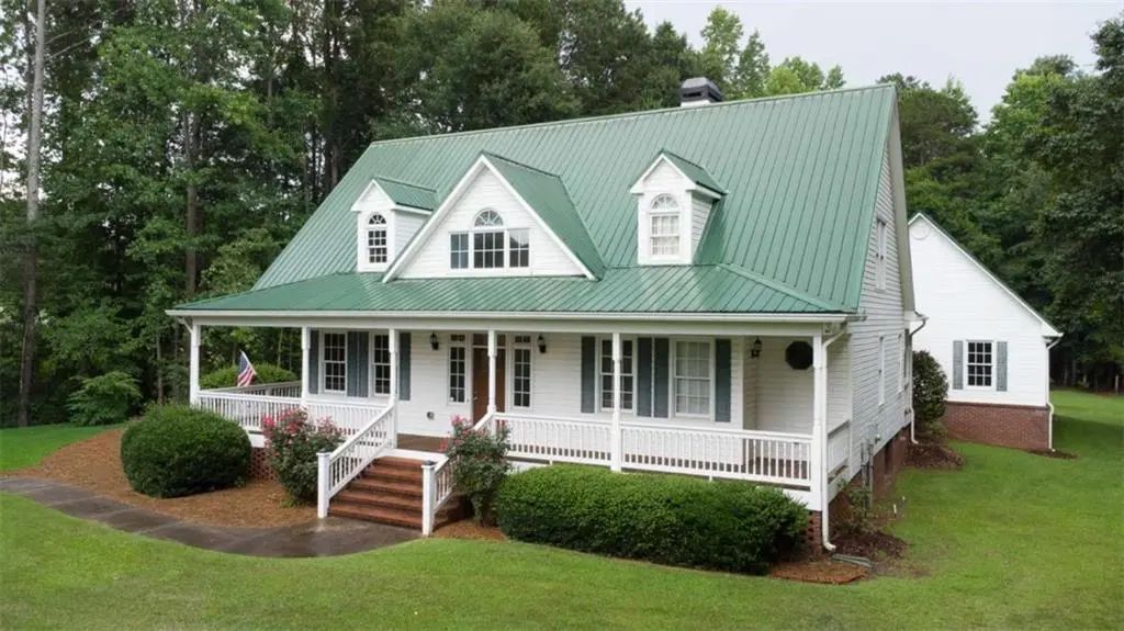 8145 Bennett Lane, Gainesville