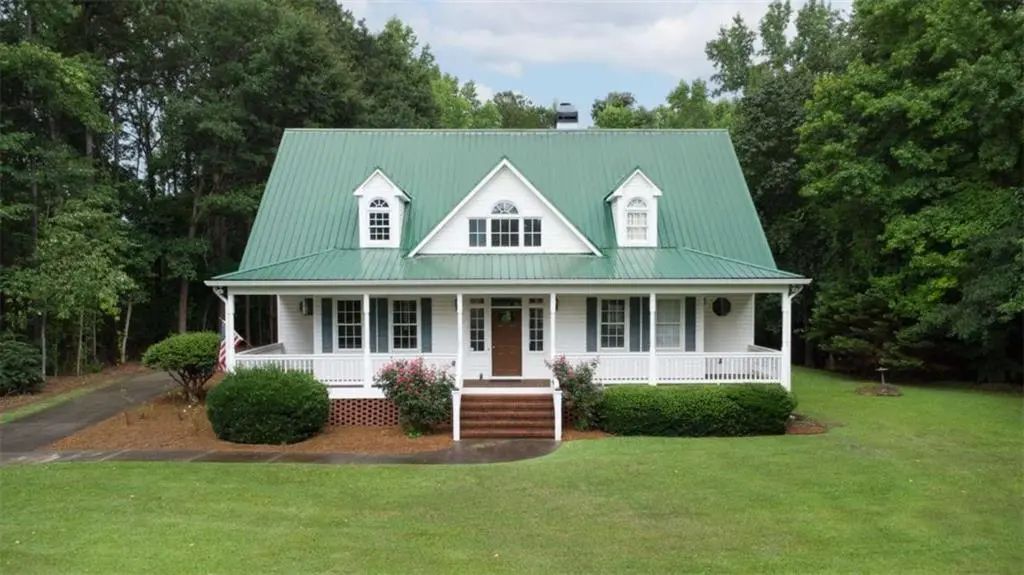 8145 Bennett Lane, Gainesville