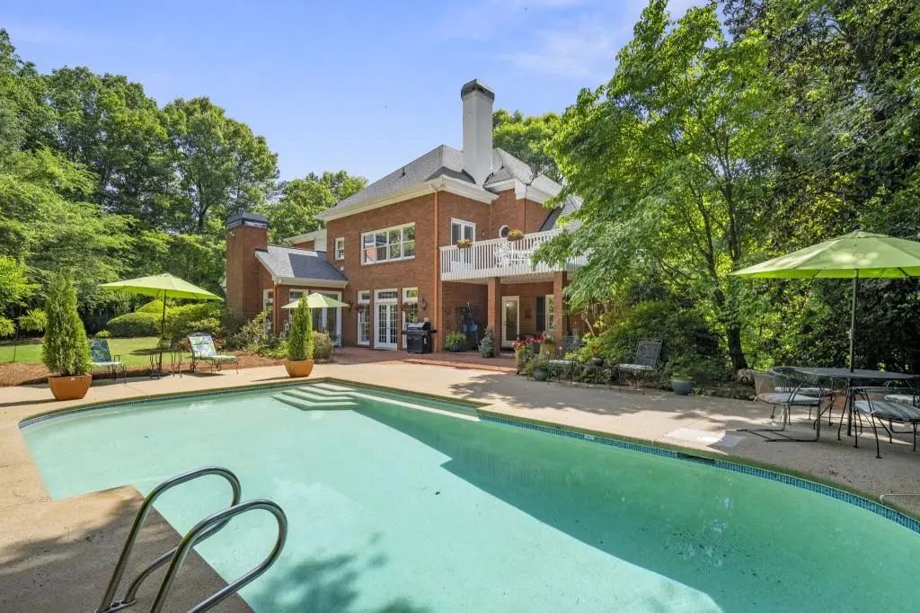 9100 Huntcliff Trace, Sandy Springs