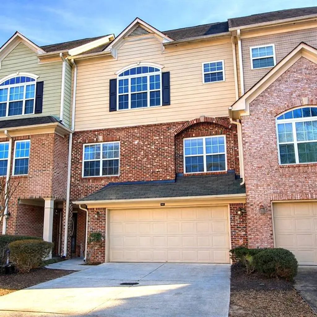 802 Glen Ivy, Marietta
