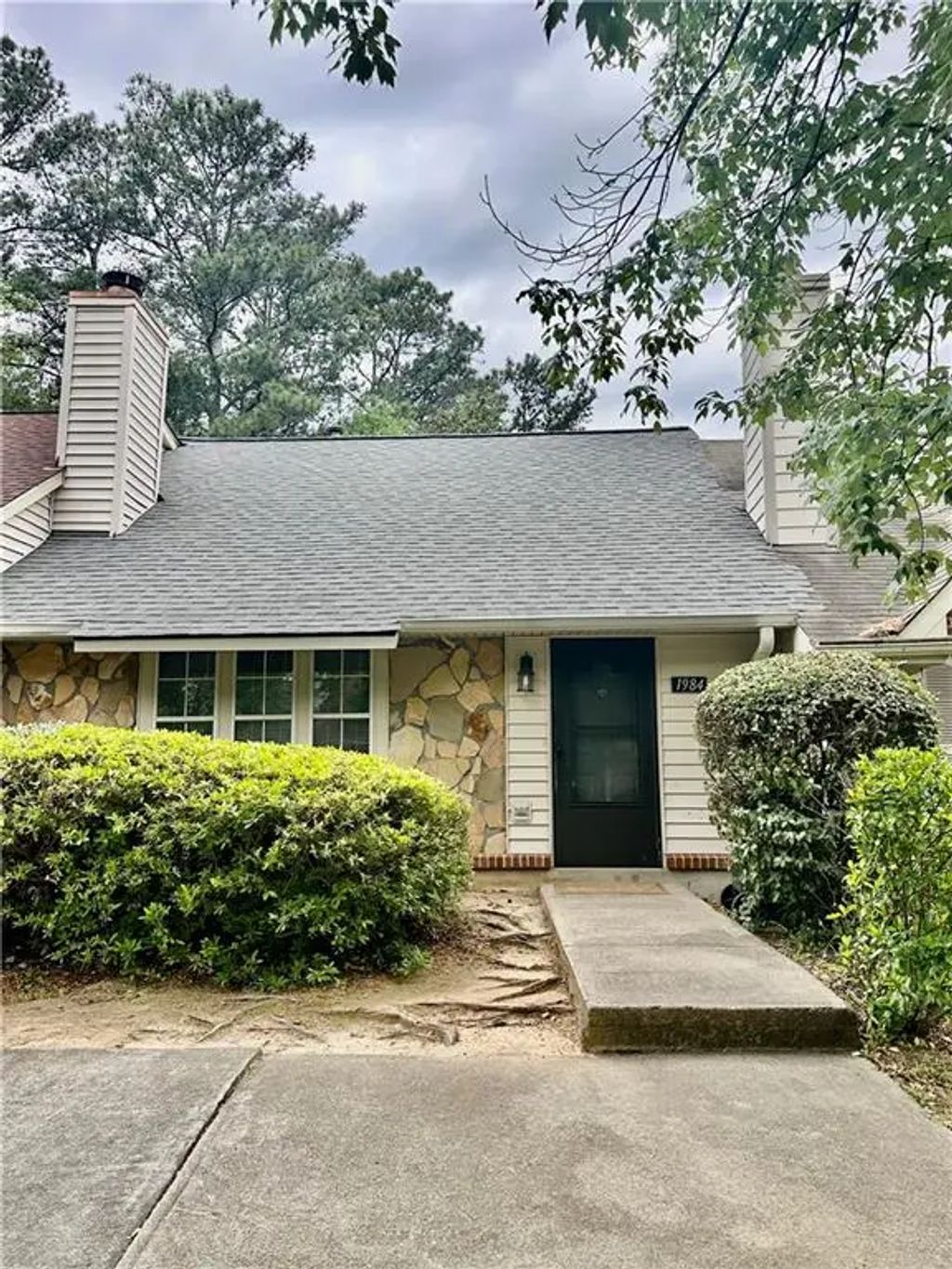 1984 Cheatham Woods Drive Sw, Marietta