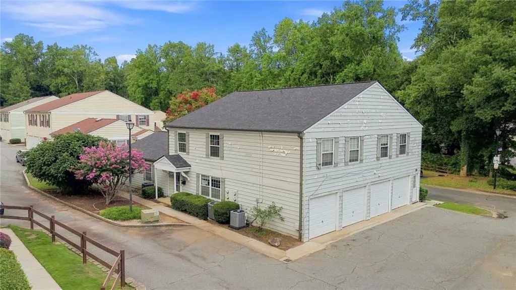 1392 Old Coach Road Sw, Marietta