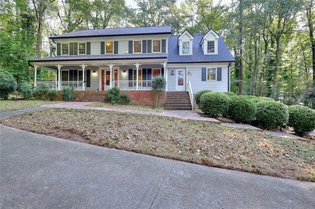 1786 Sw Bear Cave Sw, Lilburn