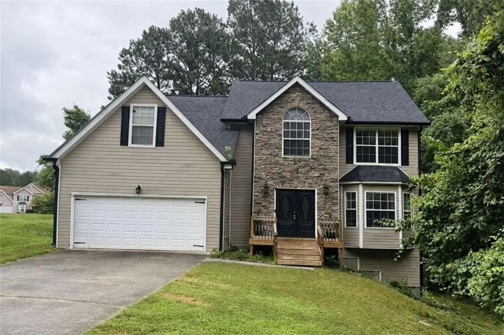 4323 Caroline Court, Douglasville
