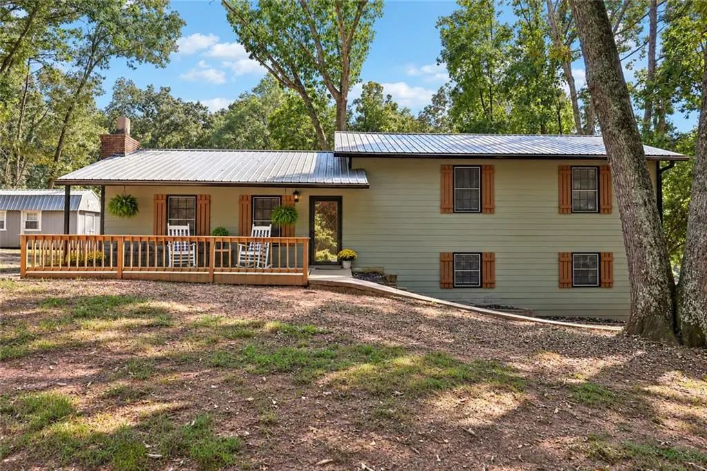 5752 Oak Grove Drive, Acworth