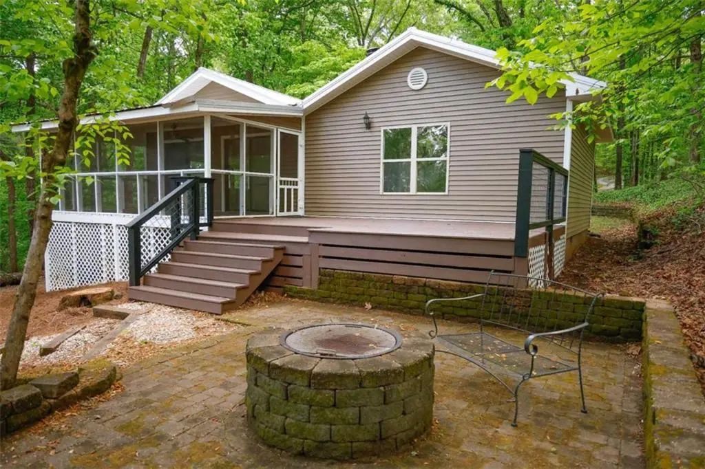 452 Laina Bennett Road, Dawsonville