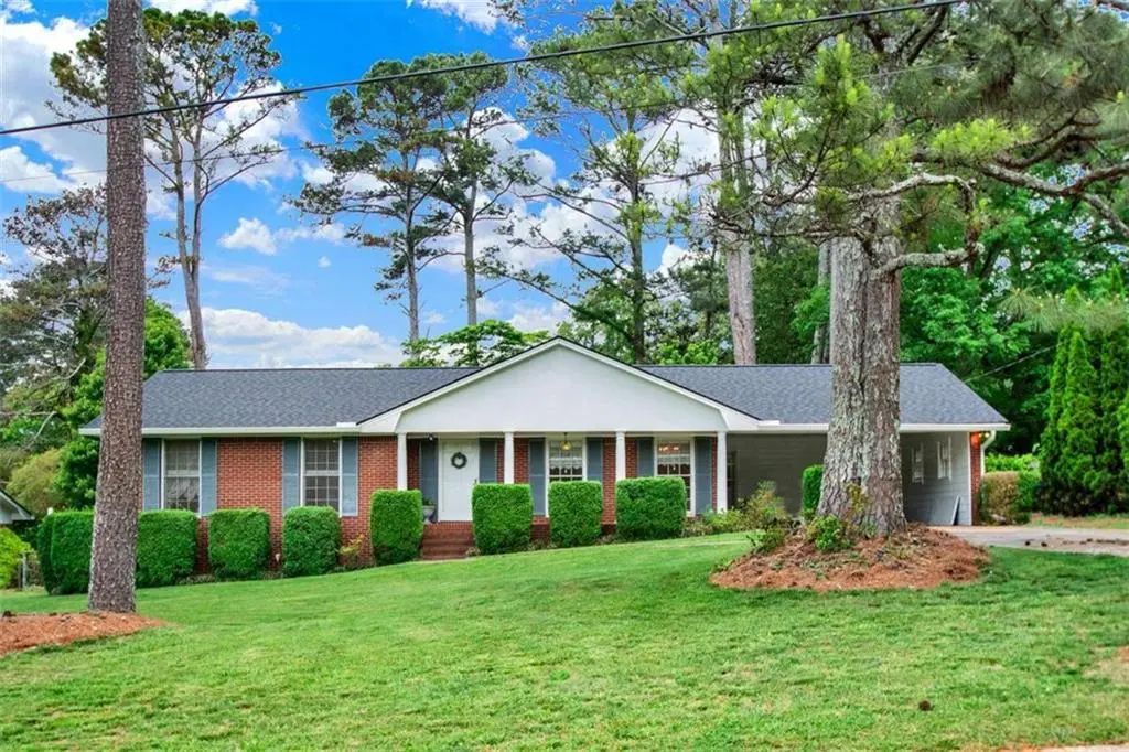 5597 Bob White Circle, Lilburn