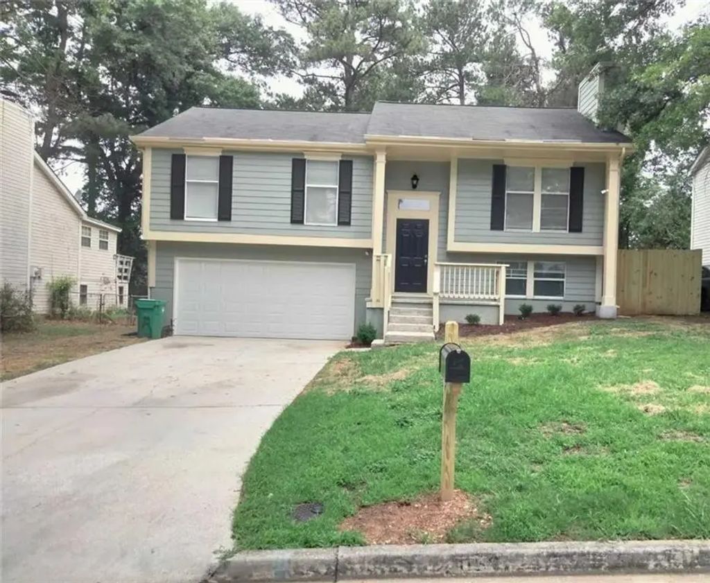 2053 Raintree Place, Lithonia