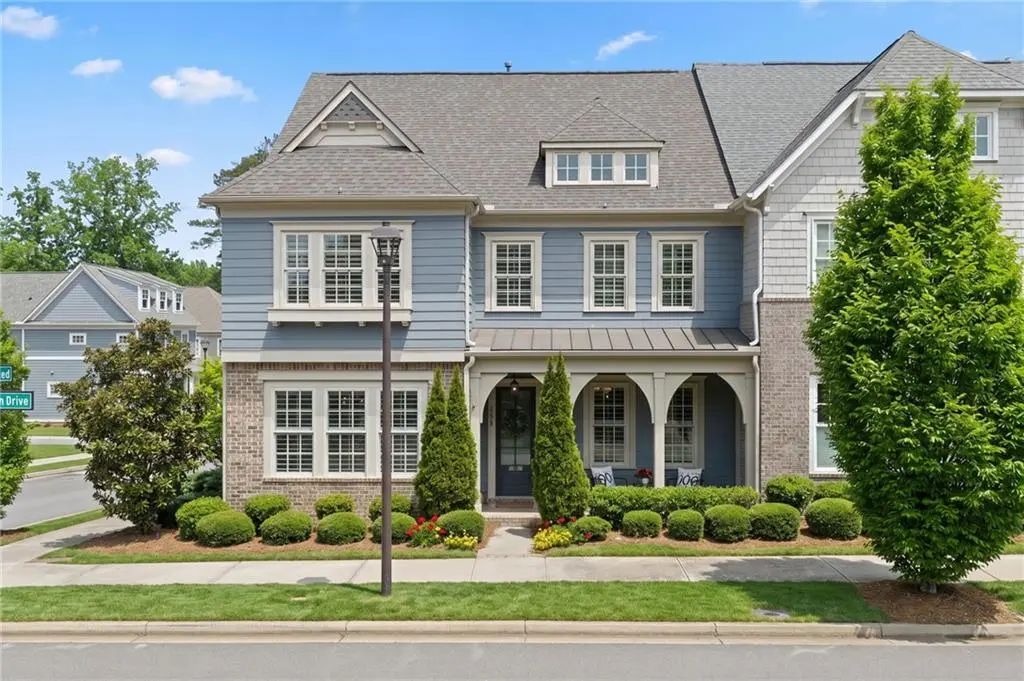 228 Dawson Drive, Woodstock