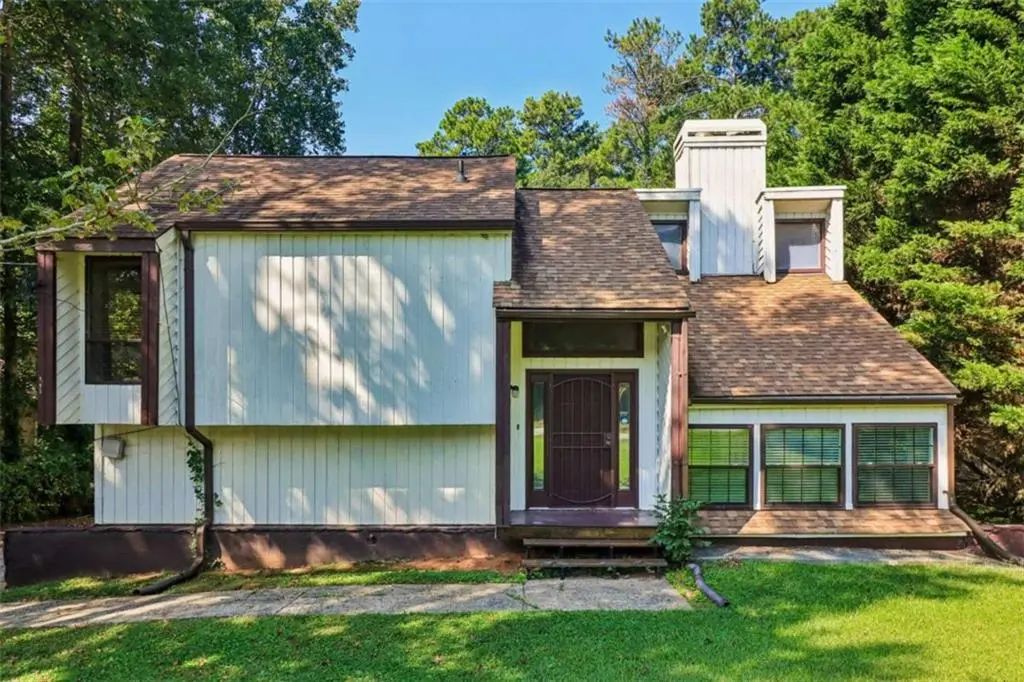 6265 Camp Road, Riverdale