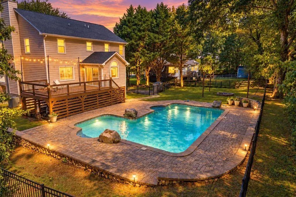 104 Courtland Circle, Powder Springs