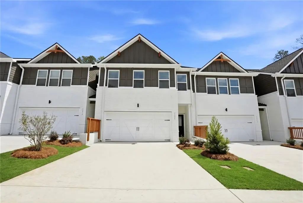 3223 Winding Waters Way, Powder Springs