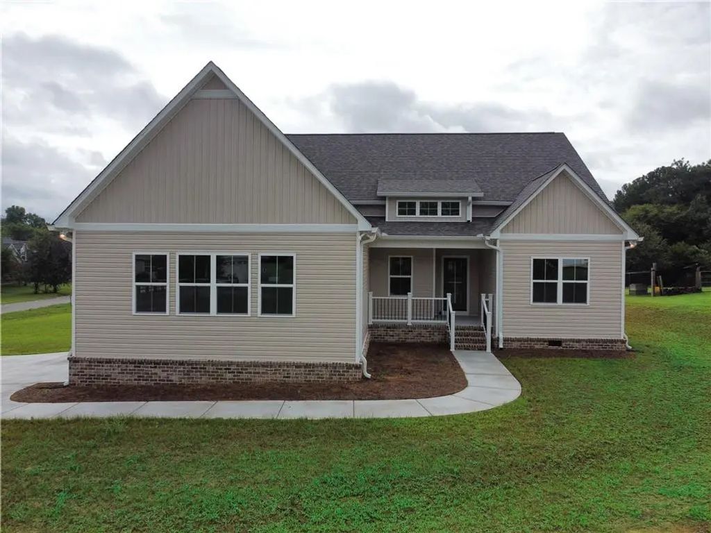 113 Mill Stone Lane Se, Calhoun