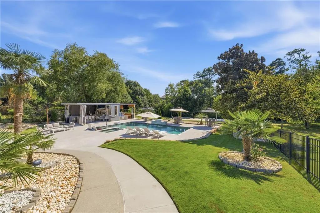 2711 Trailing Ivy Way, Buford