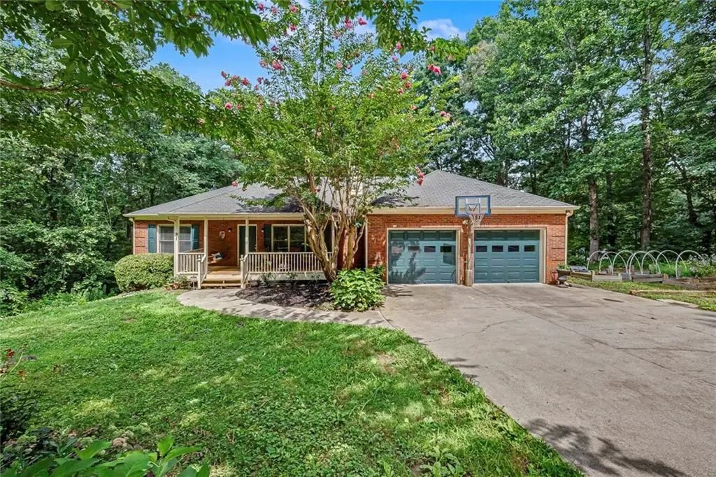 2717 Upper Sweetwater Trail Se, White