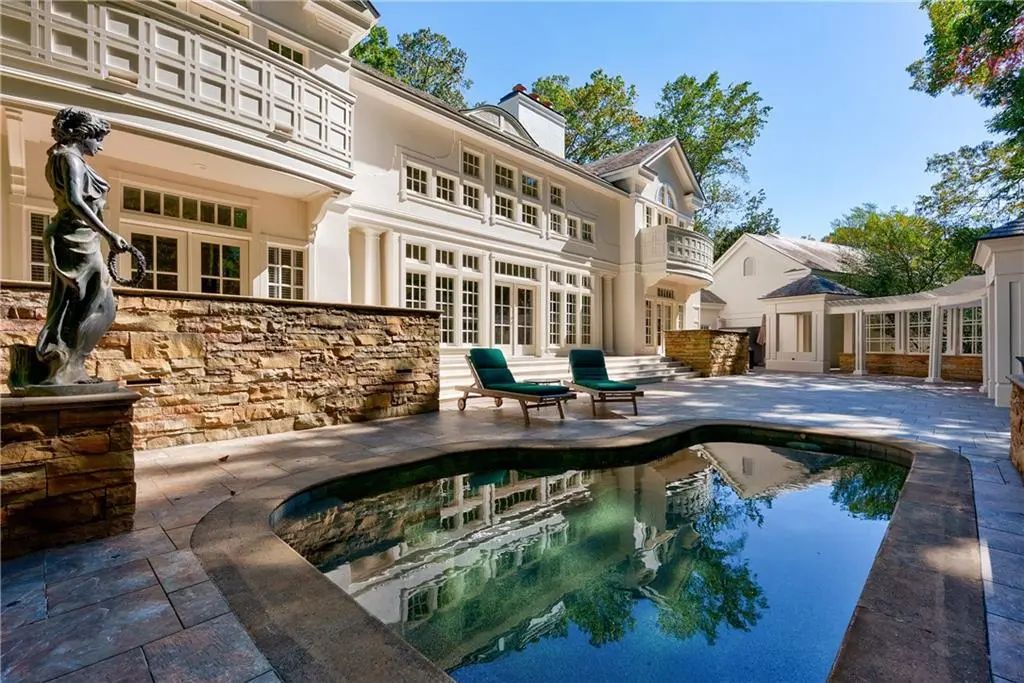 6655 Sweetwater Point, Flowery Branch