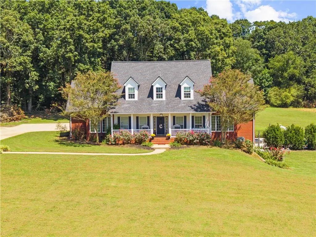8135 Wallace Wood Road, Gainesville