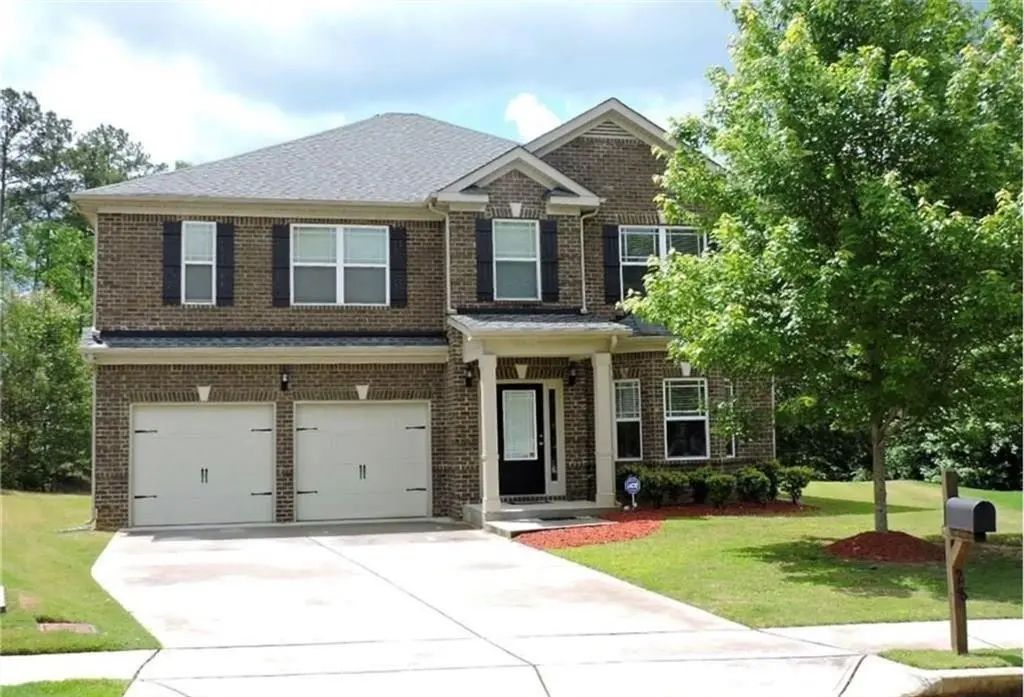 28 Seville Court, Newnan