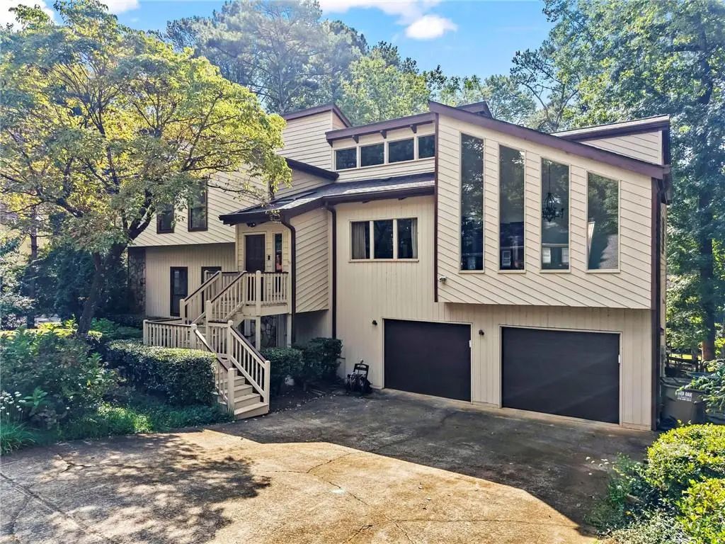 1563 Sandpoint Drive Ne, Roswell