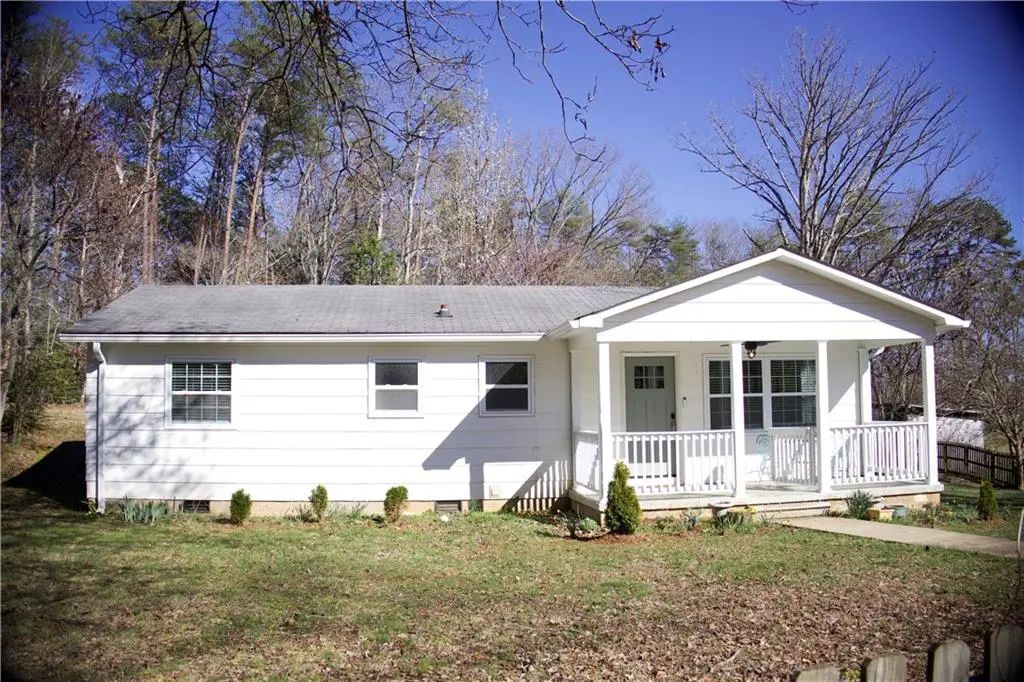 331 Blue Arrow Lane, Mineral Bluff