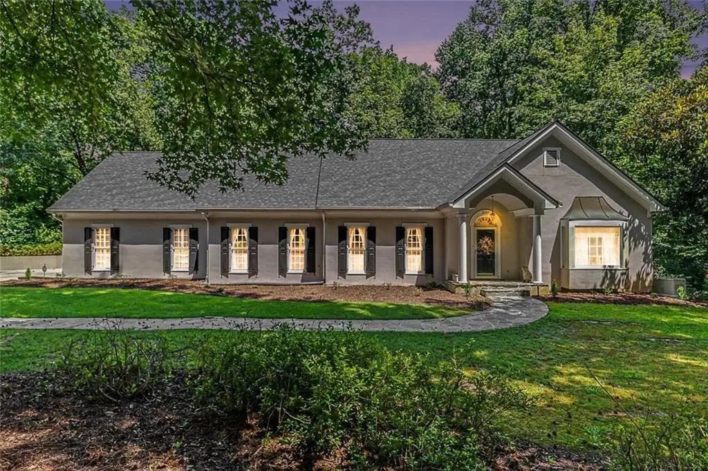 3040 Spalding Drive, Atlanta