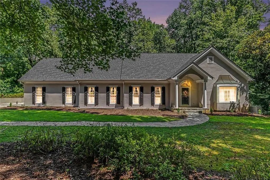 3040 Spalding Drive, Atlanta