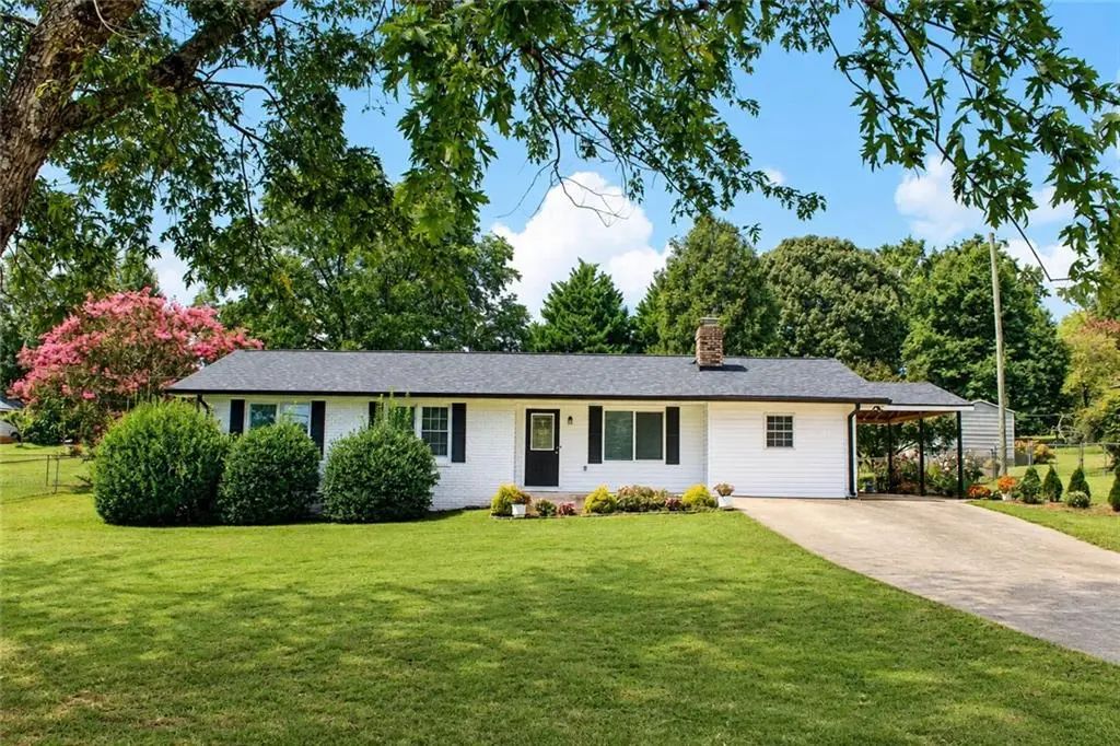 4132 Long Drive, Braselton