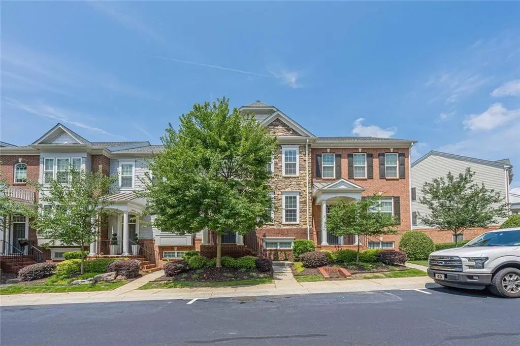2296 Limehurst Drive, Brookhaven