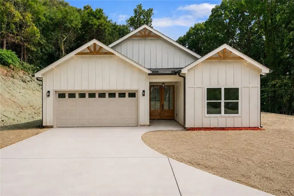 4635 Perry Rd, Gainesville