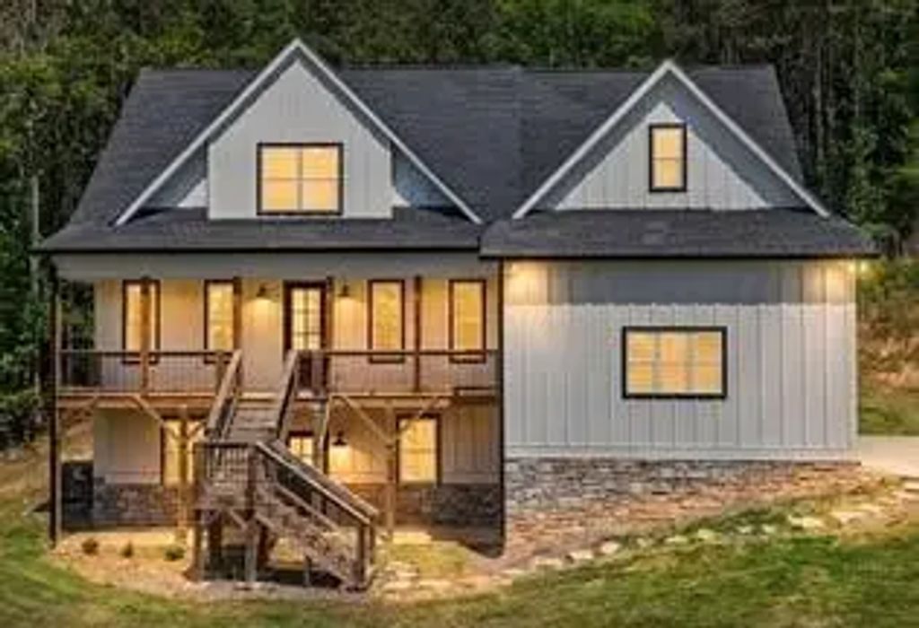 113 Cherokee Estates Drive, Cedartown