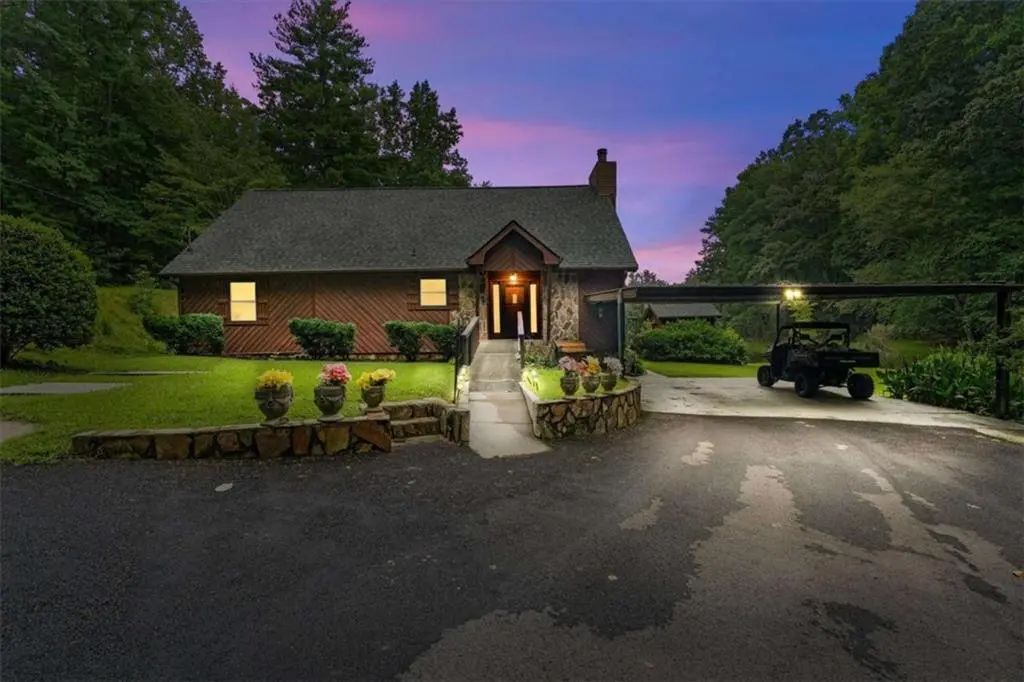 4315 Coursey Lake Road, Douglasville
