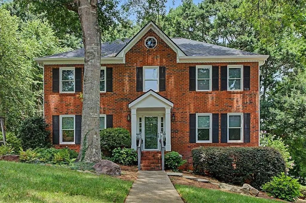 5240 Shasta Way, Marietta