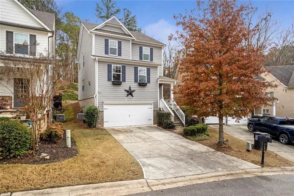 642 Royal Crest Court, Canton