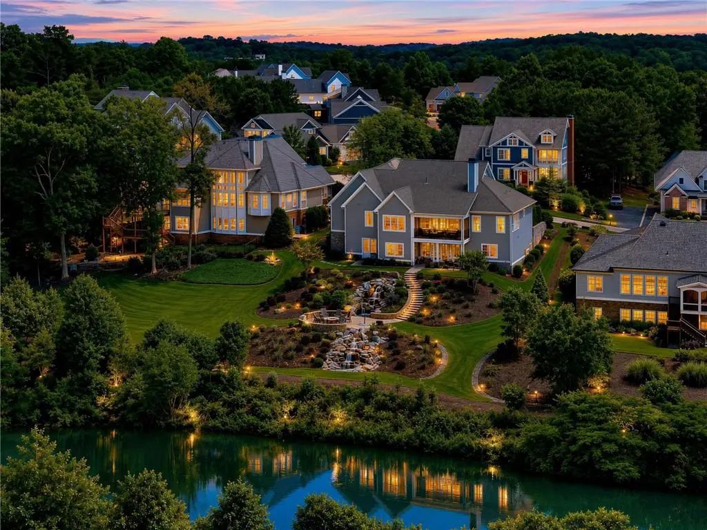 118 Stonehaven Drive, Dawsonville