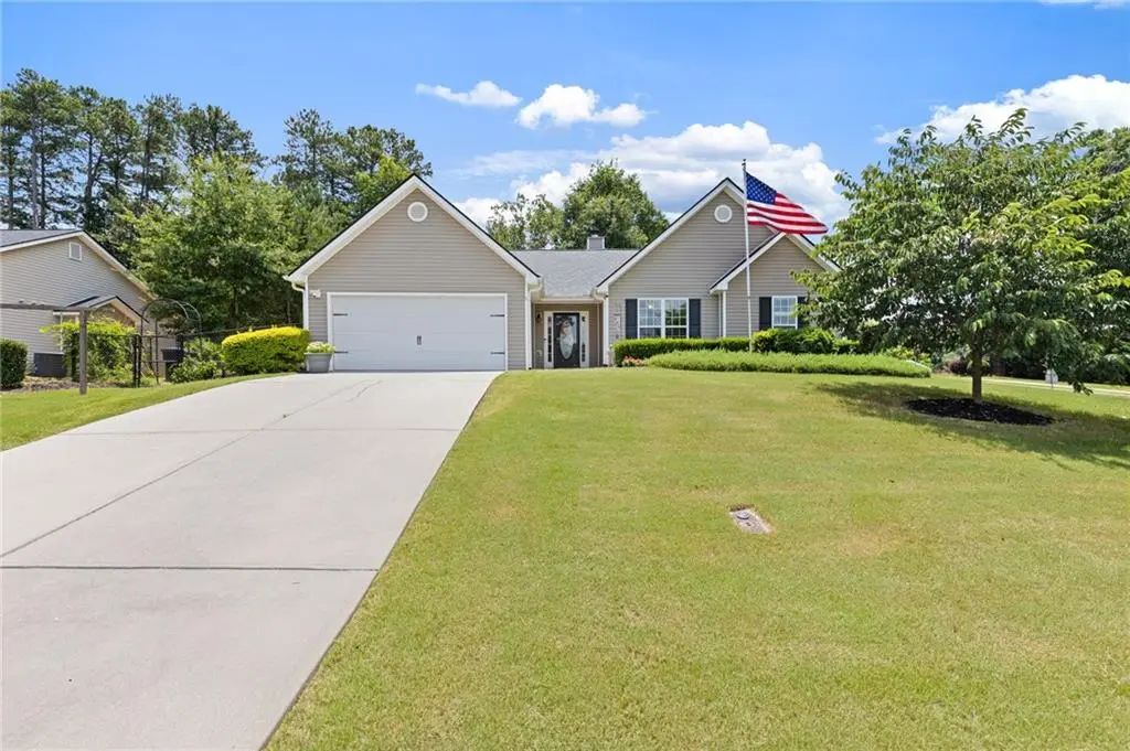 521 Embassy Walk, Winder