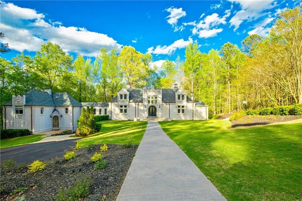 745 Goshen Road, Thomaston