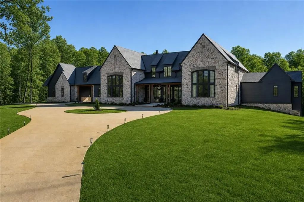 8445 Serenbe Road, Chattahoochee Hills