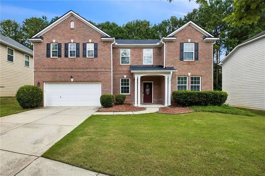 1178 Sparkling Cove Drive, Buford