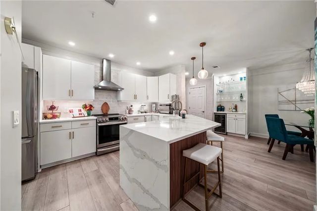 Unit 314 - 3334 Peachtree Road Ne, Atlanta