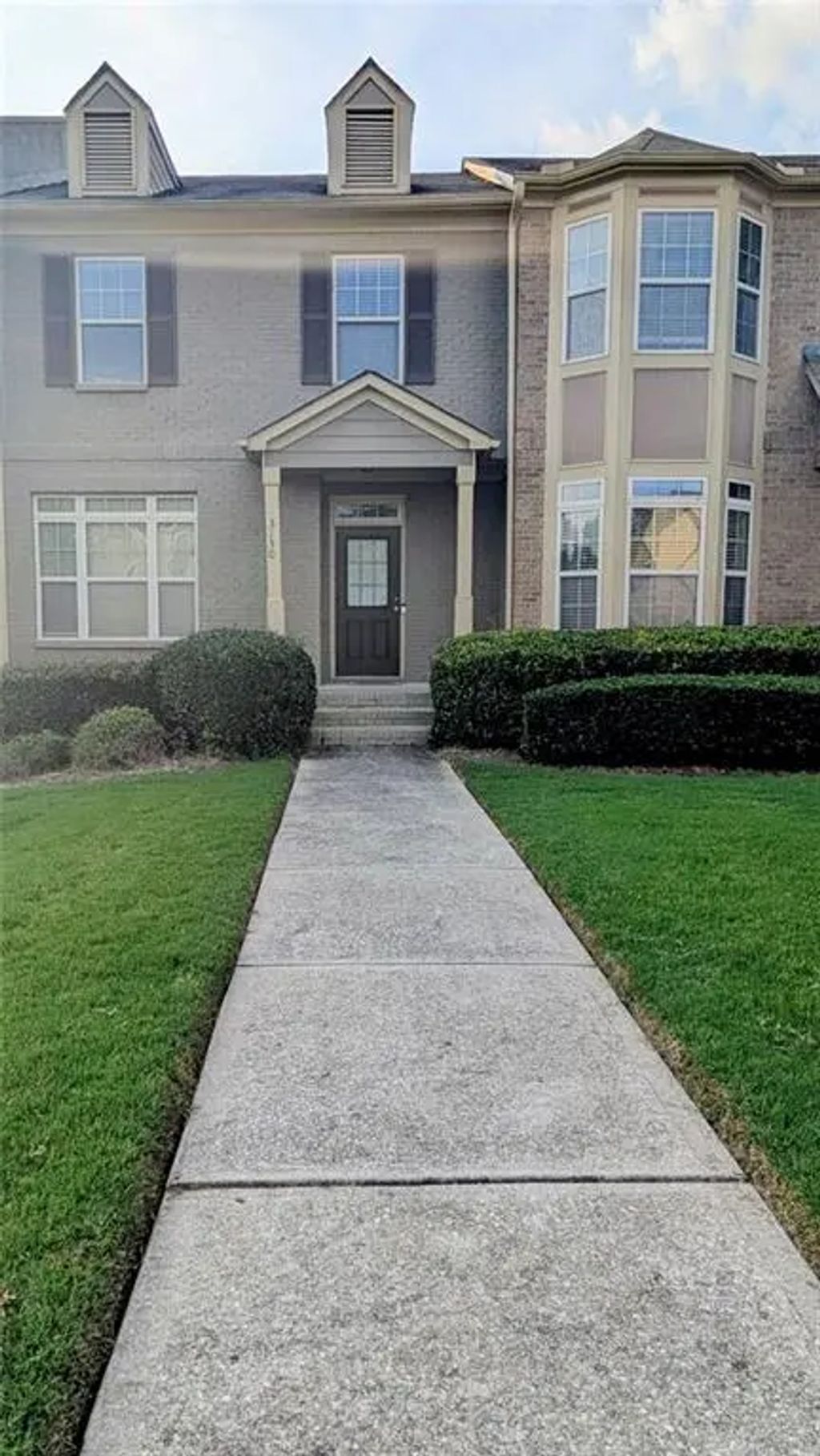 3150 Thorngate Court, Snellville