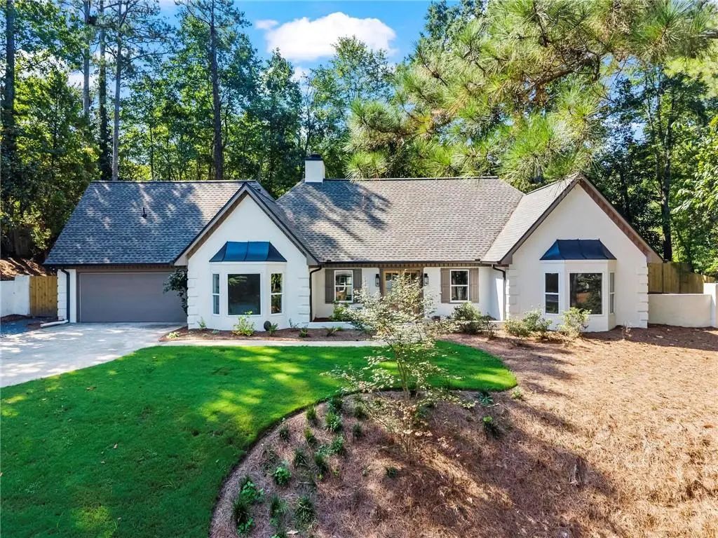 2552 Holly Creek Drive Ne, Marietta