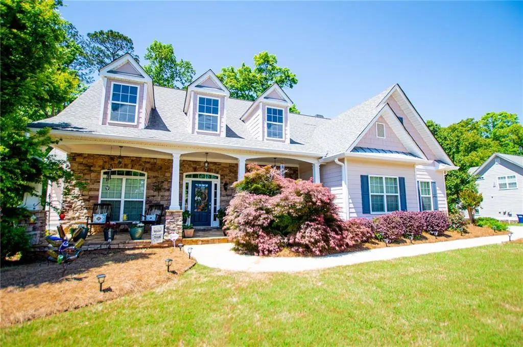 6170 Hedgestone Way, Douglasville