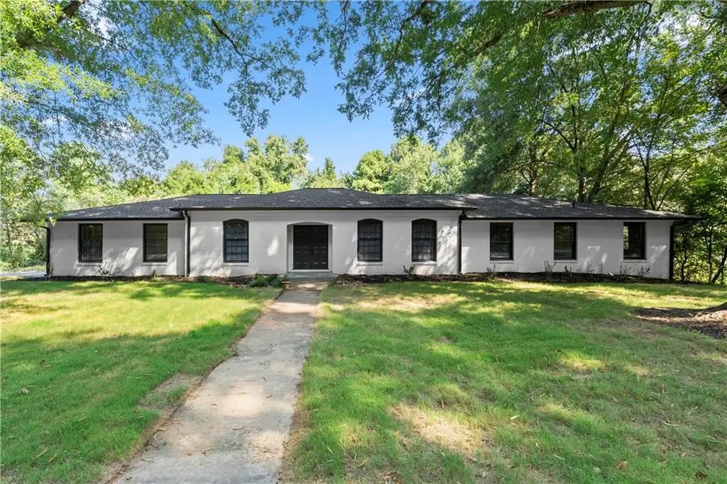 923 Old Noonday Sch House Road, Marietta