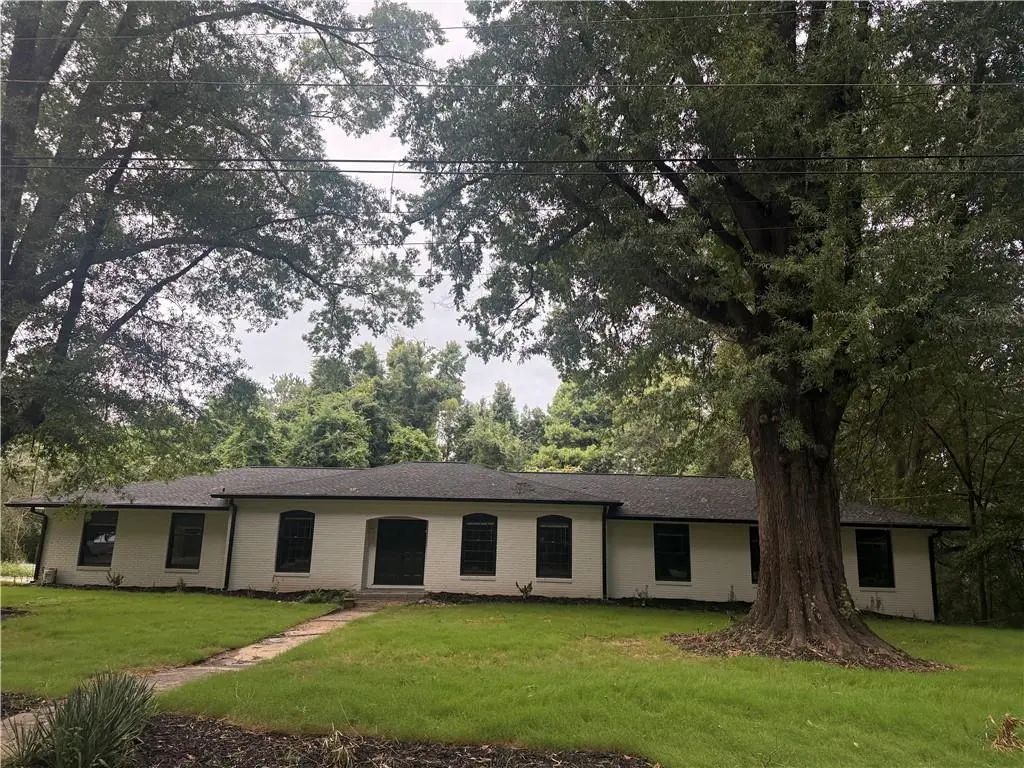 923 Old Noonday Sch House Road, Marietta
