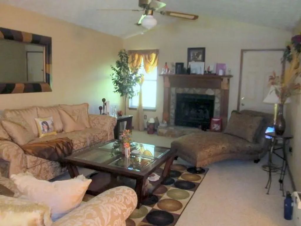 3014 Barcelona Way N, Conyers