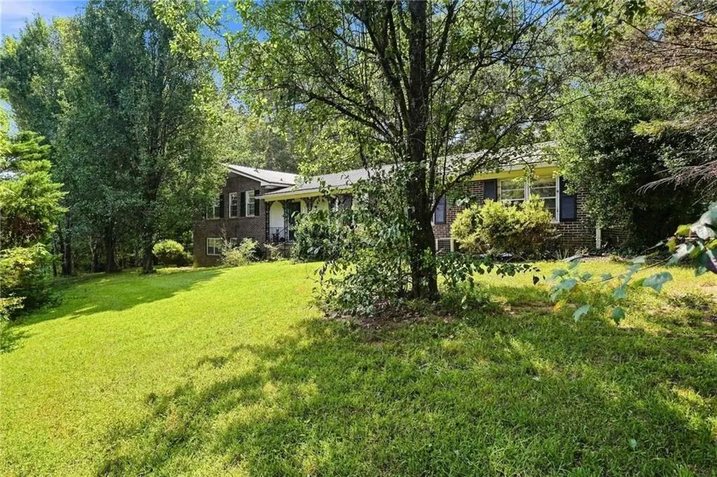 7018 Highway 27, Buchanan