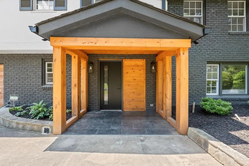 2938 Heather Drive, Atlanta