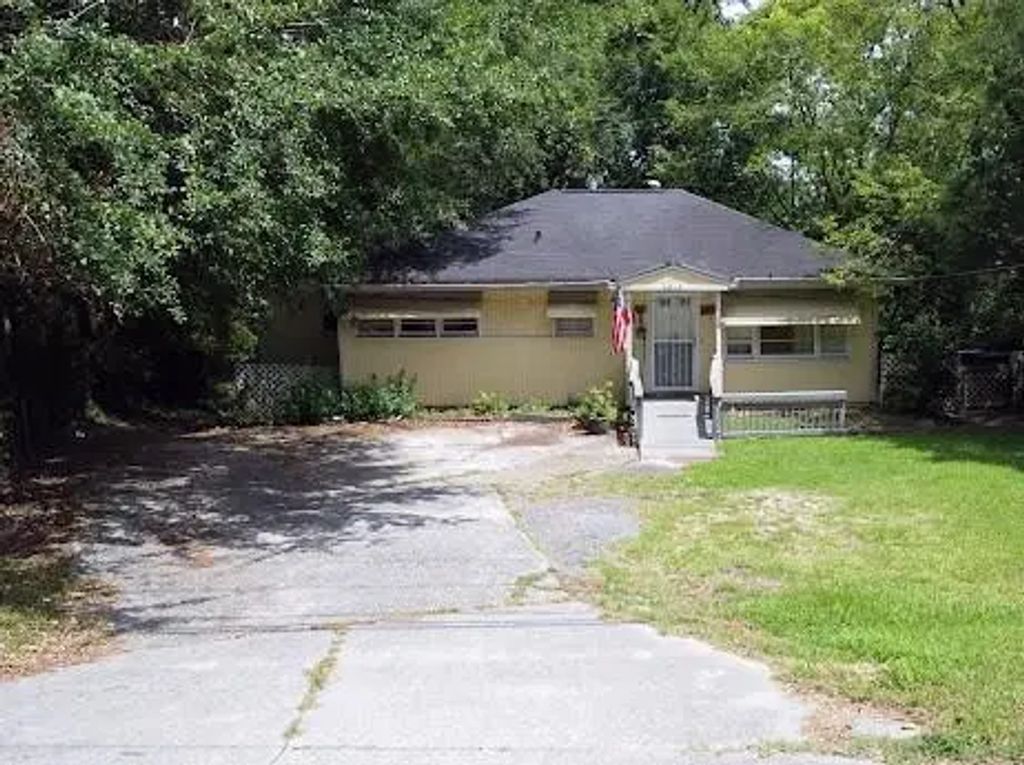 5017 Oakdale Road Se, Smyrna